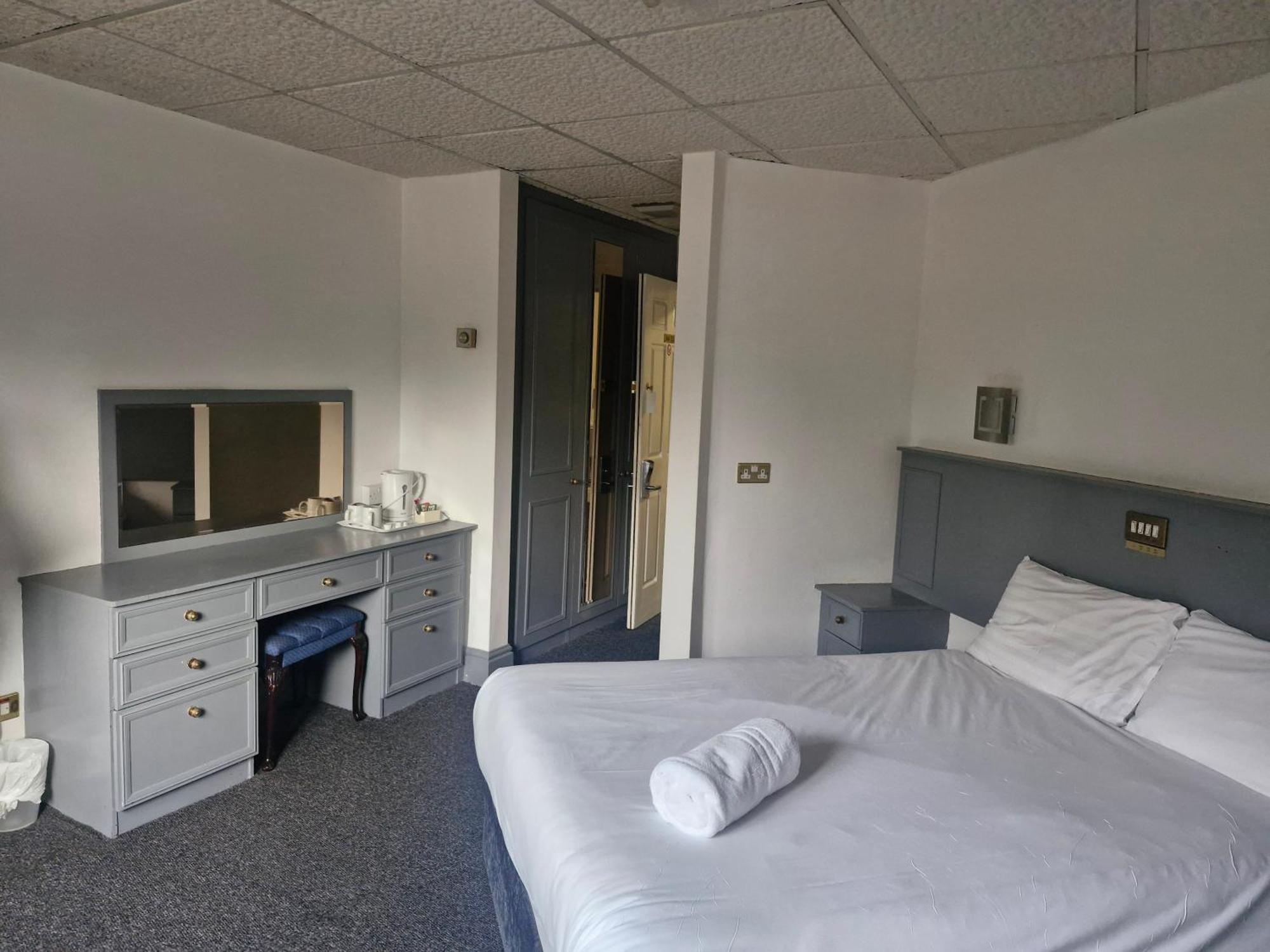 Himley Country Hotel Dudley Buitenkant foto